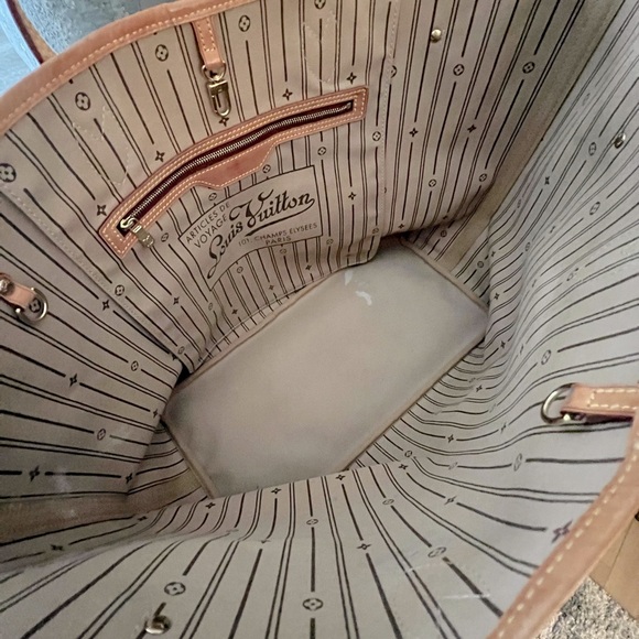 LOUIS VUITTON NEVERFULL GM Monogram Authenticated - Picture 9 of 16